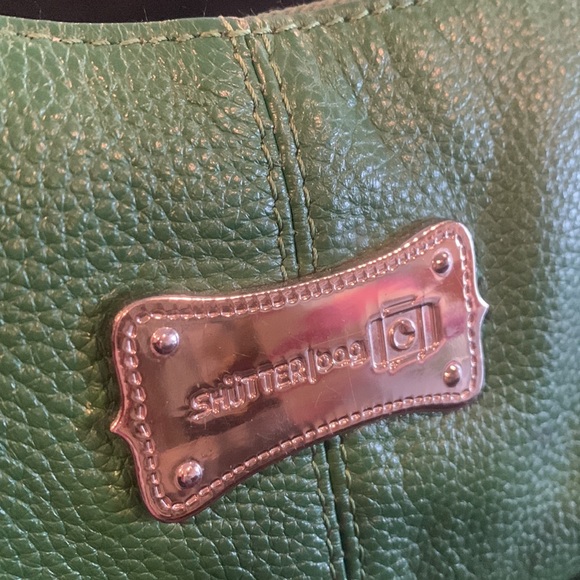 Girls Day Out Kelly green camera bag - Picture 2 of 11